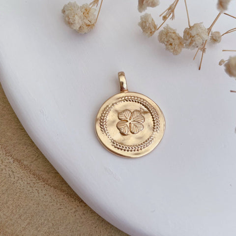 Pendentif trèfle - médaille plaqué or