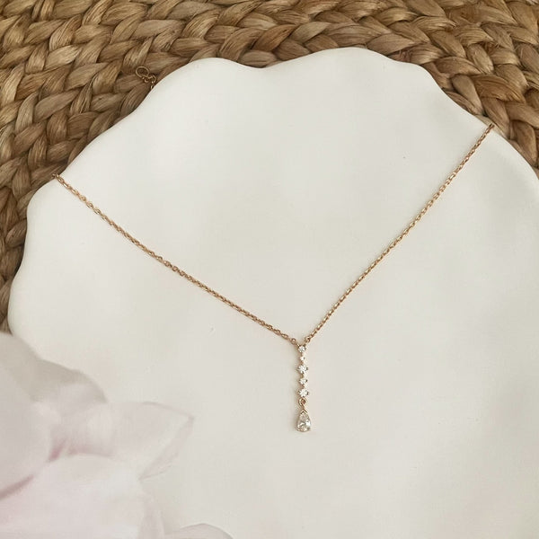 collier cravate Lucia - plaqué or & zirconiums