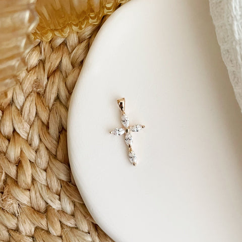 Pendentif croix - plaqué or