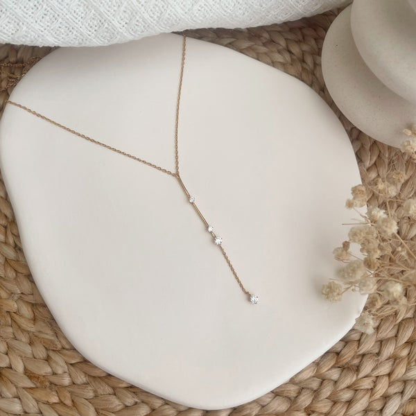 collier cravate Livia - plaqué or & zirconiums