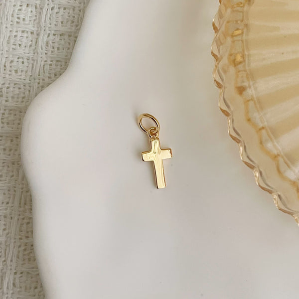 Pendentif croix - plaqué or