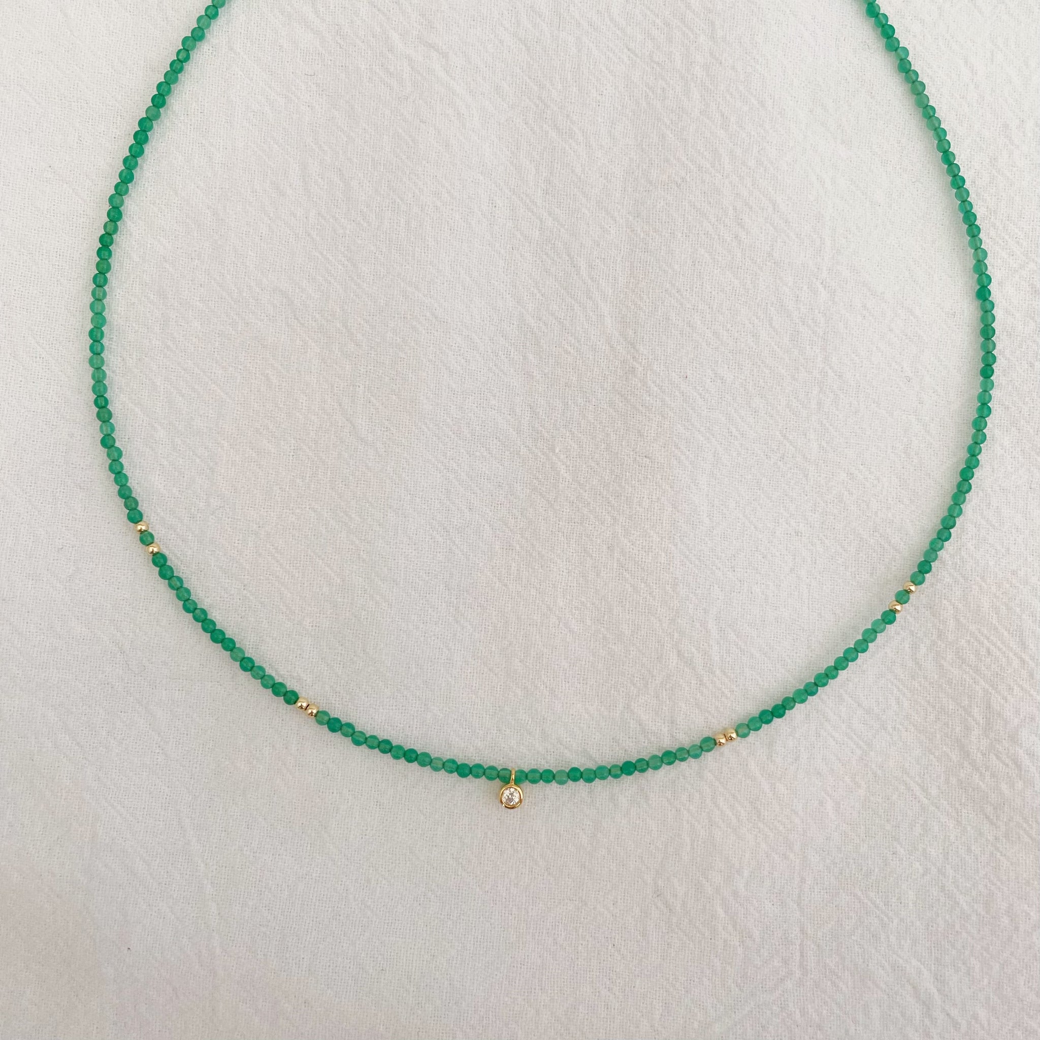 collier Constance agate verte - plaqué or & médaille martelée