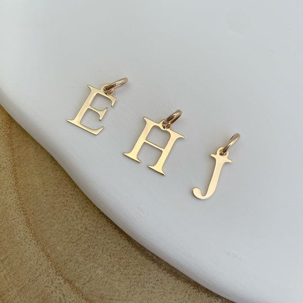 collier & médaille initial - plaqué or