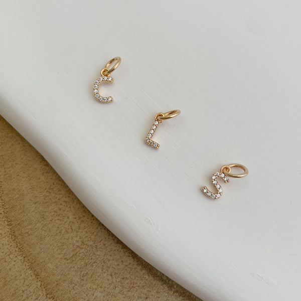 collier & médaille initial - plaqué or & zirconium
