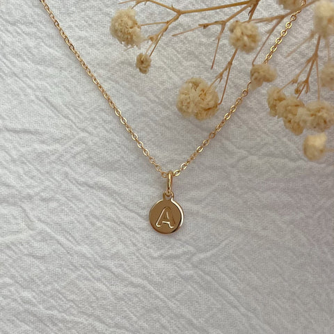 collier & médaille initial - plaqué or
