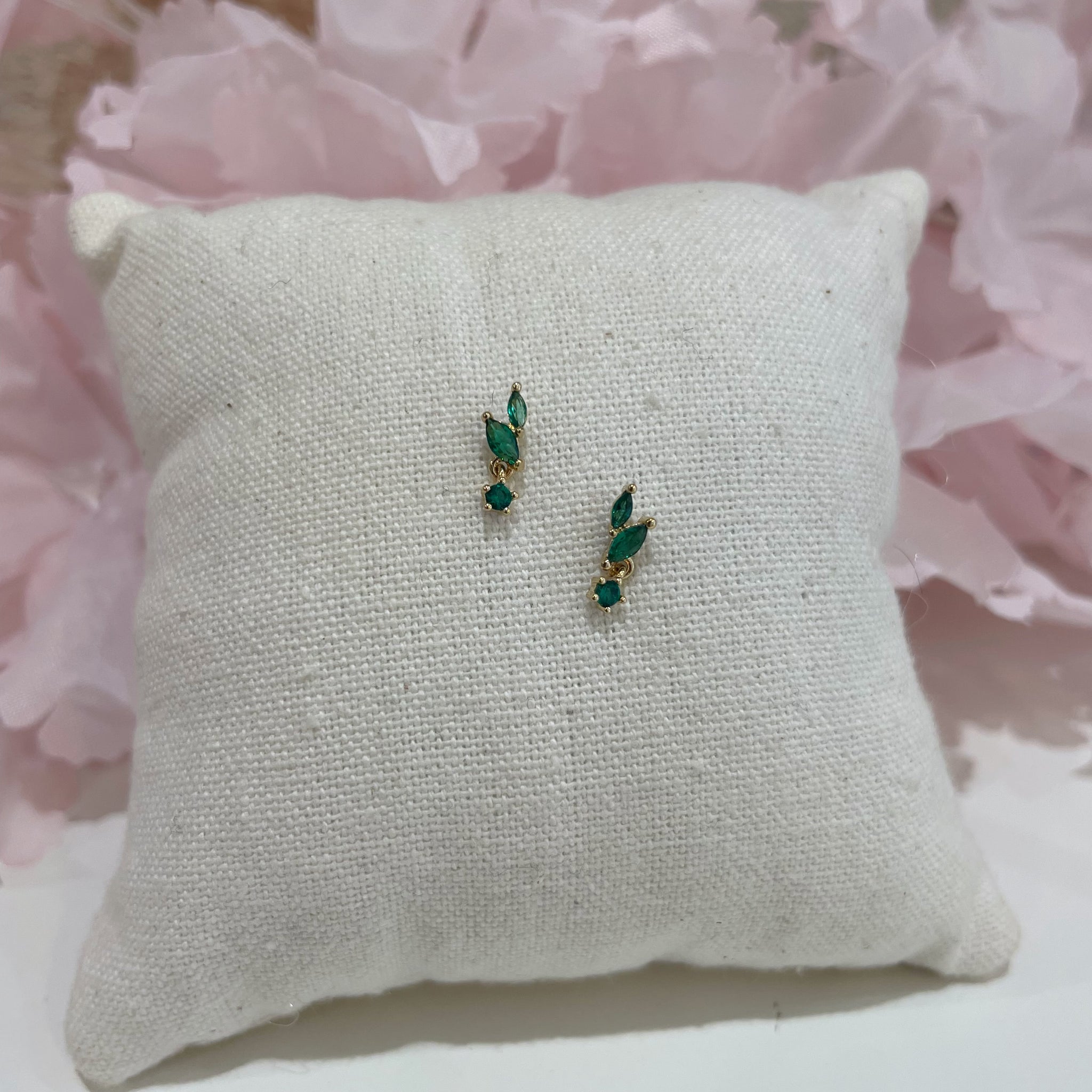 boucles d’oreilles zircons vertes / puces d’oreilles - plaqué or