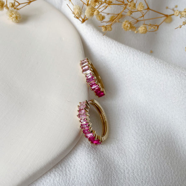 boucles d'oreilles créoles zircons rectangles roses