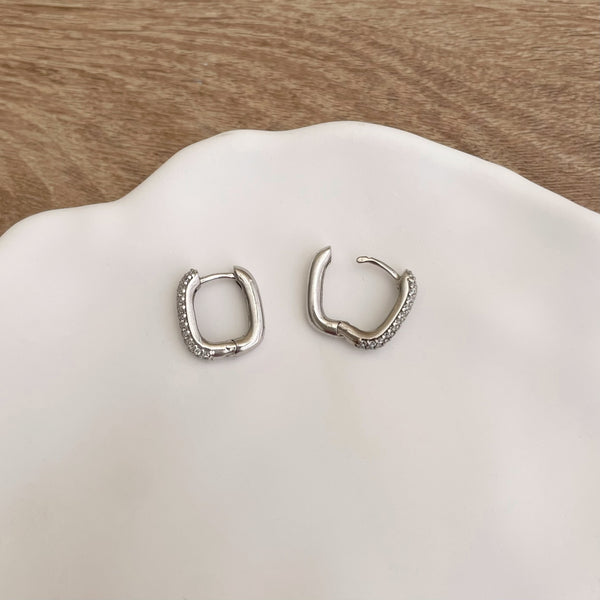 Boucles d'oreilles créoles carrées