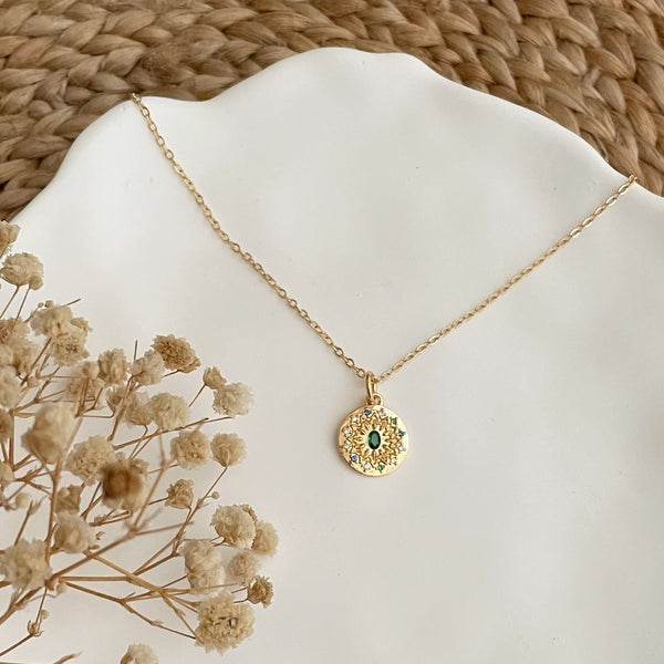 Collier médaille arabesque - plaqué or