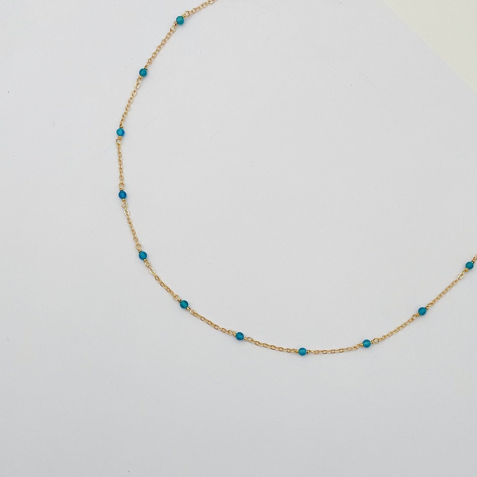 collier mini bille apatite bleu